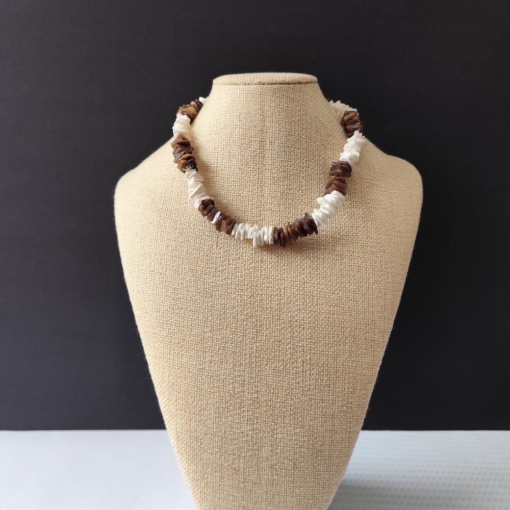 4/$50⭐️Brown and White Puka Shell Beaded Necklace